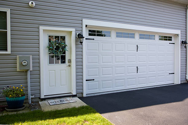 24/7 Emergency Garage Door Panel Replacement experts in Cortland County County, NY